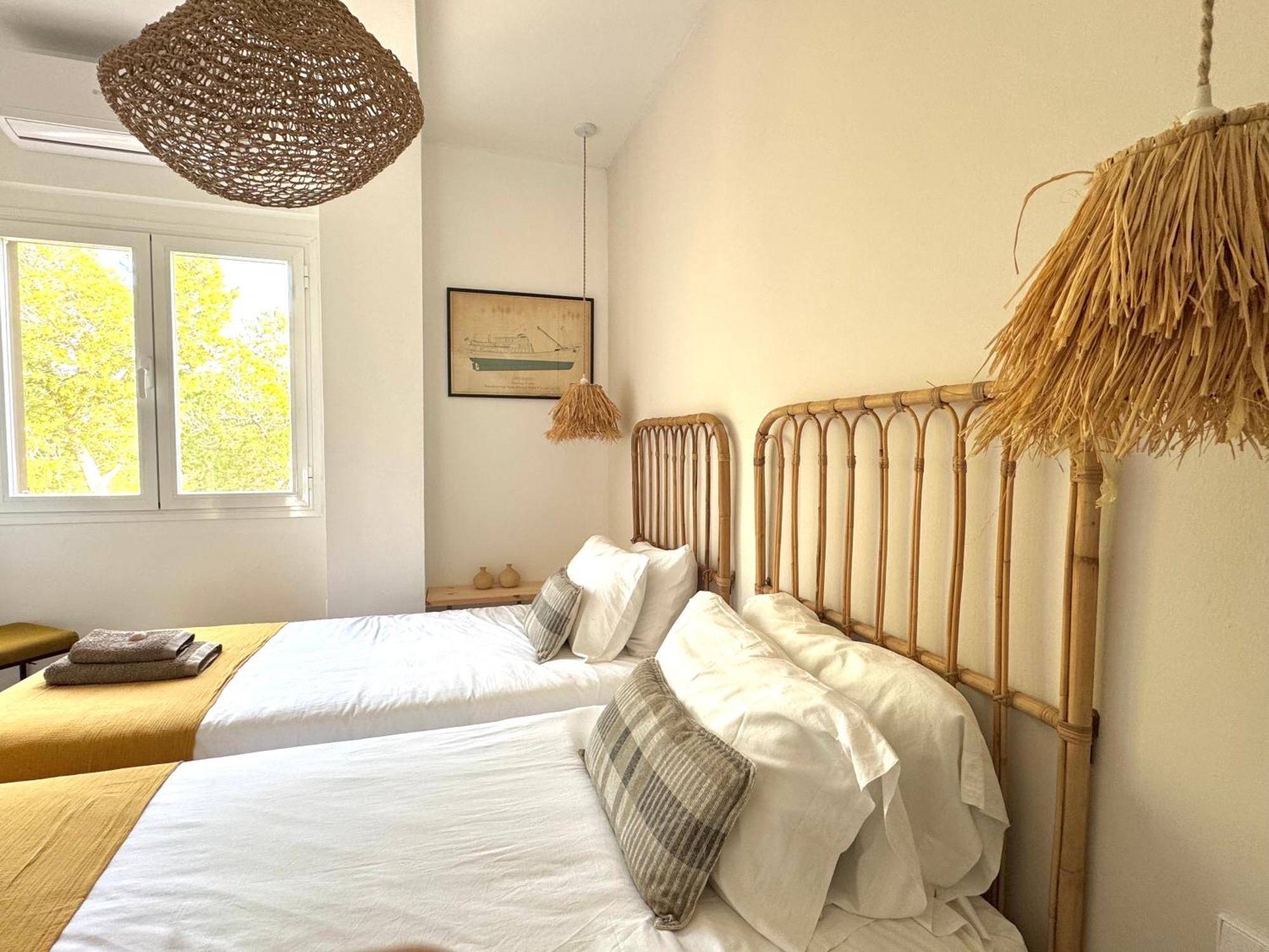 Appartement Nobe Es Pujols Proche Plage, Vue Mer Экстерьер фото